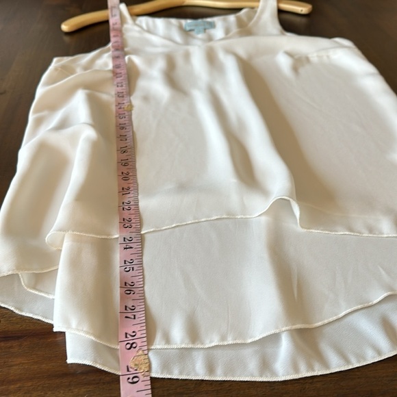 Veronica m small cream top - Picture 4 of 5